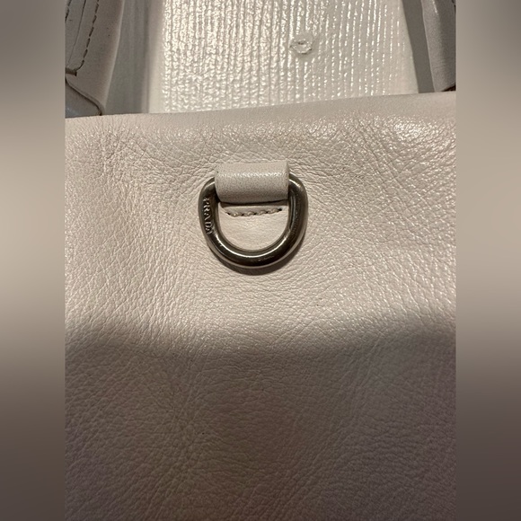 Vintage Prada white leather Boston bag medium - Picture 10 of 10